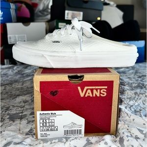 White snakes skin slip on vans size 6